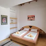 Zell Am ホテル 3*