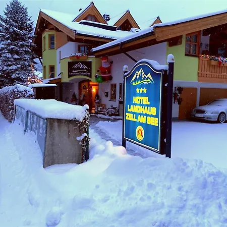 Zell Am ホテル 3*