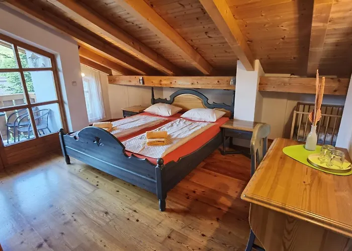 Готель Zell Am 3*